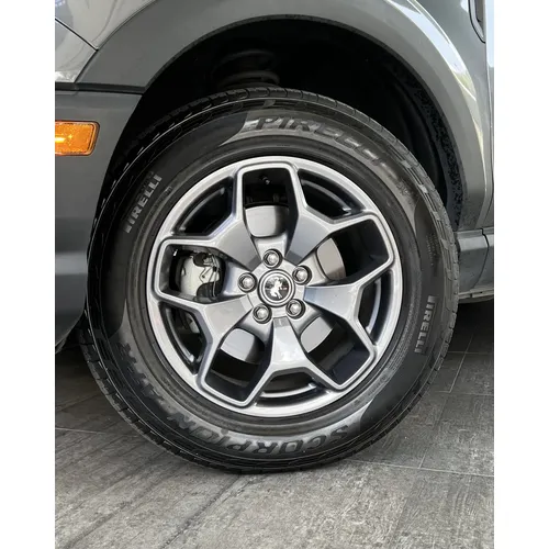Ford Bronco 2023 Gris Caracas