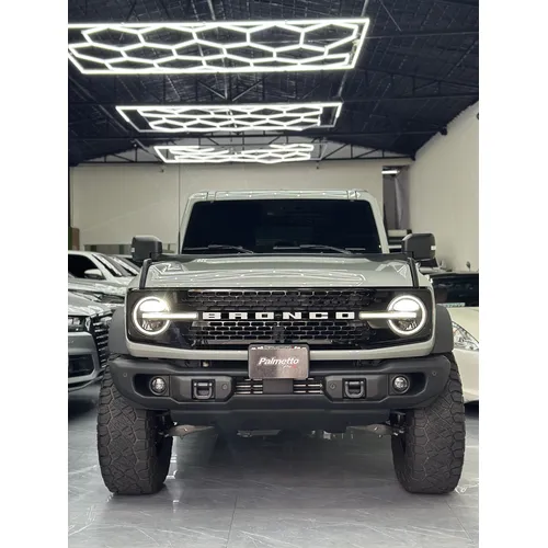 Ford Bronco 2024 Gris Caracas