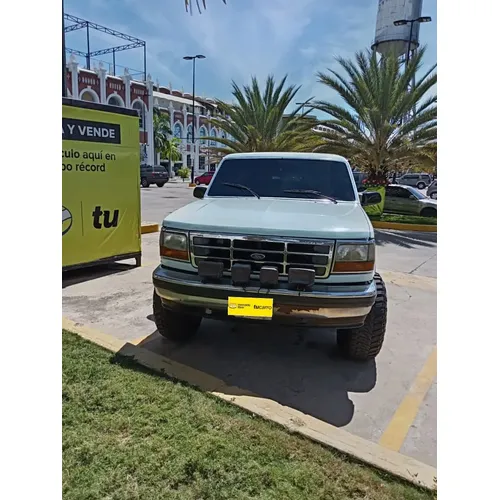 Ford Bronco 1993 Blanco Caracas