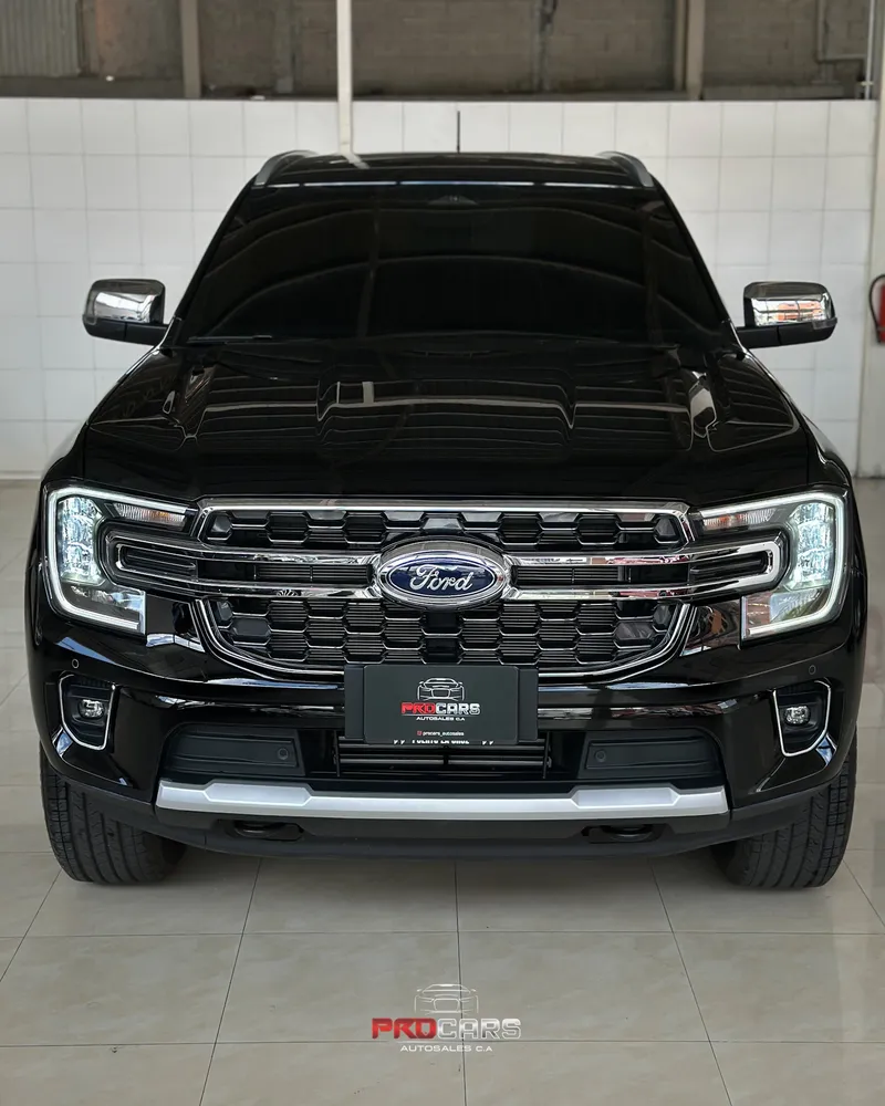 Ford Everest Titanium 2025 Negro Caracas