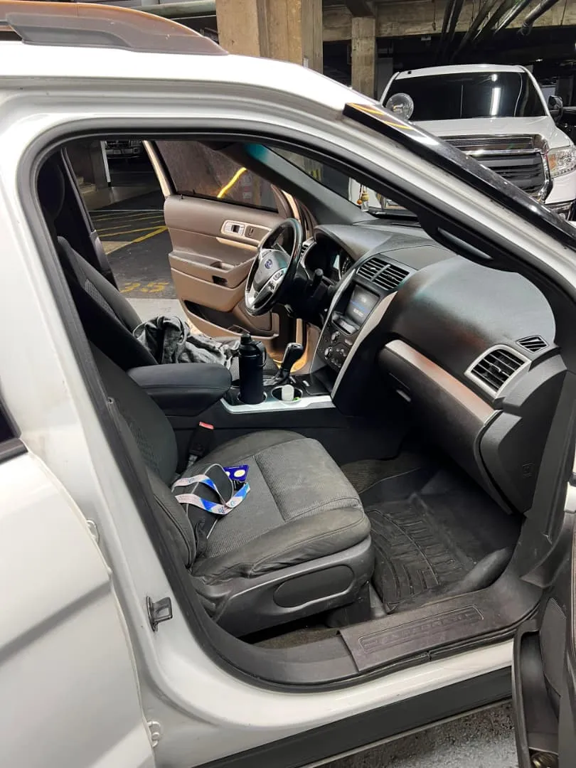 Ford Explorer 2013 Xlt 4x2 blanco4