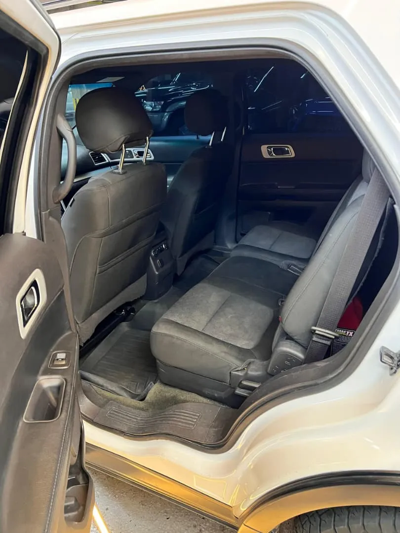Ford Explorer 2013 Xlt 4x2 blanco6