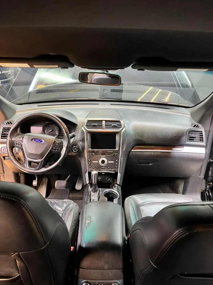 Ford Explorer Limited 2016 Negro Caracas