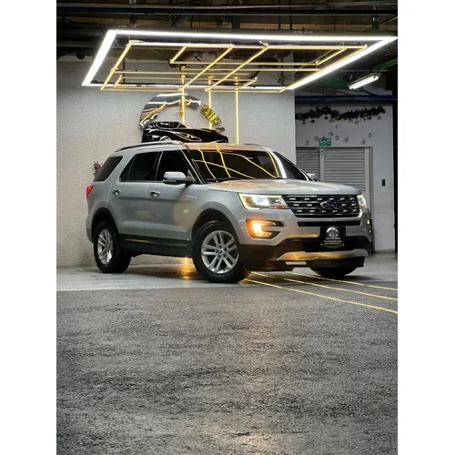 Ford Explorer Limited 2016 Plateado Caracas