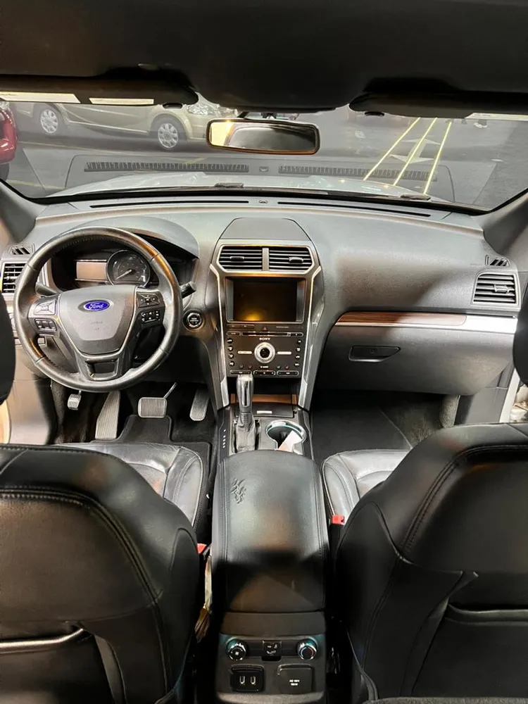 Ford Explorer Limited 2016 Plateado Caracas