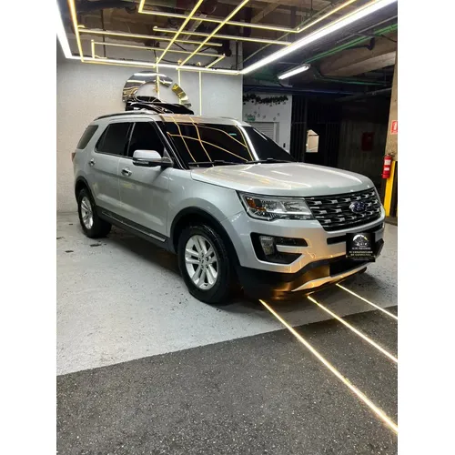 Ford Explorer Limited 2016 Plateado Caracas