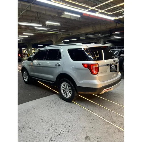 Ford Explorer Limited 2016 Plateado Caracas