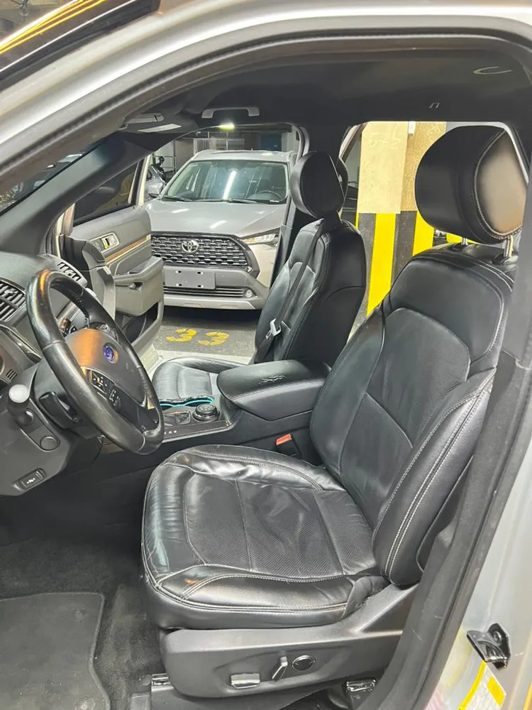 Ford Explorer Limited 2016 Plateado Caracas