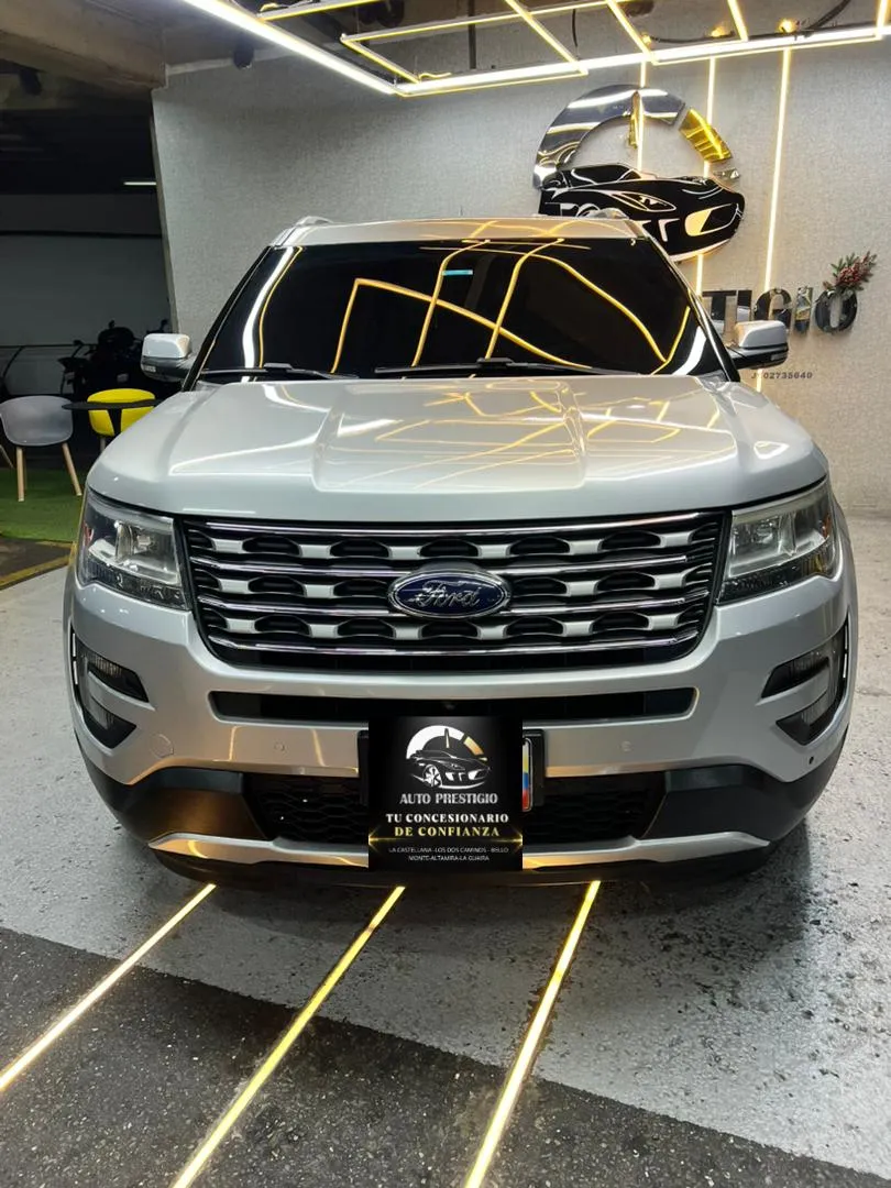Ford Explorer Limited 2016 Plateado Caracas
