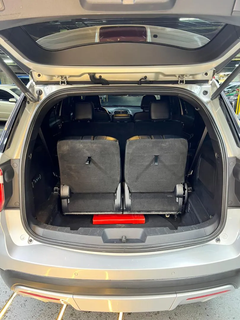Ford Explorer 2016 Limited 4x4 plata7