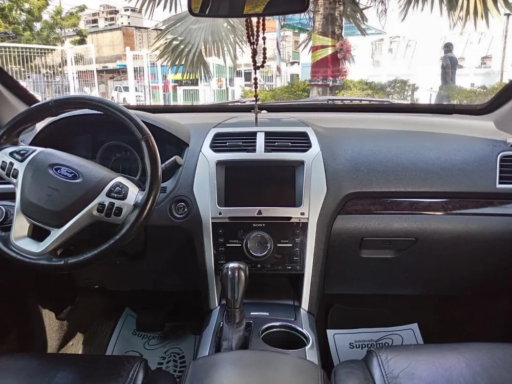 Ford Explorer Limited 2012 Plateado Maracay