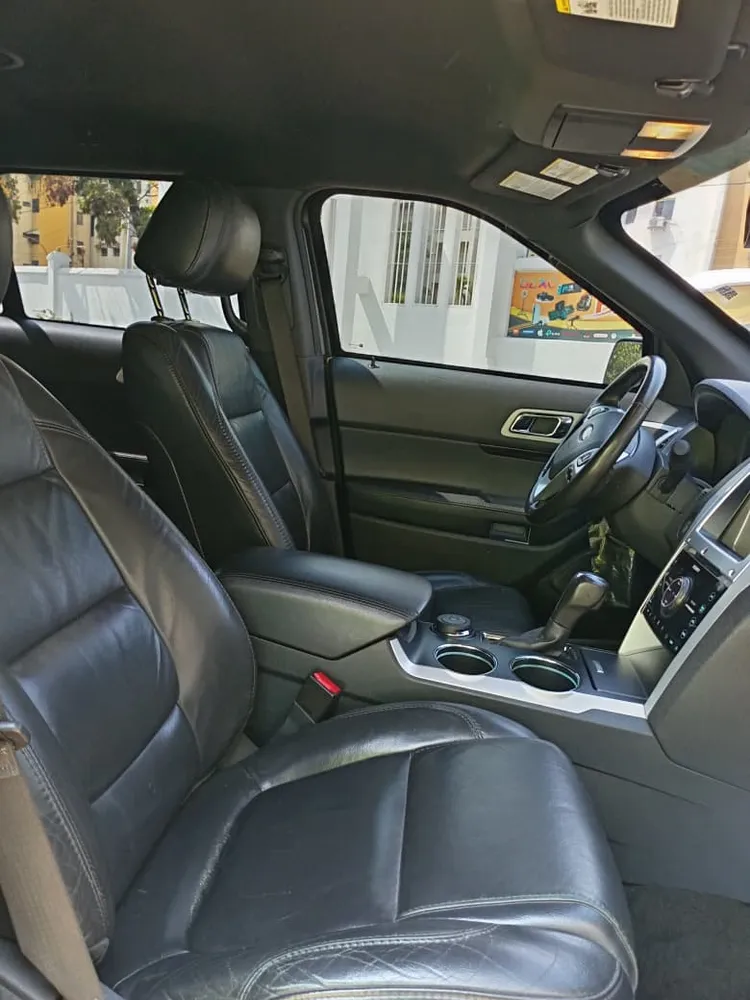 Ford Explorer Limited 2012 Plateado Maracay