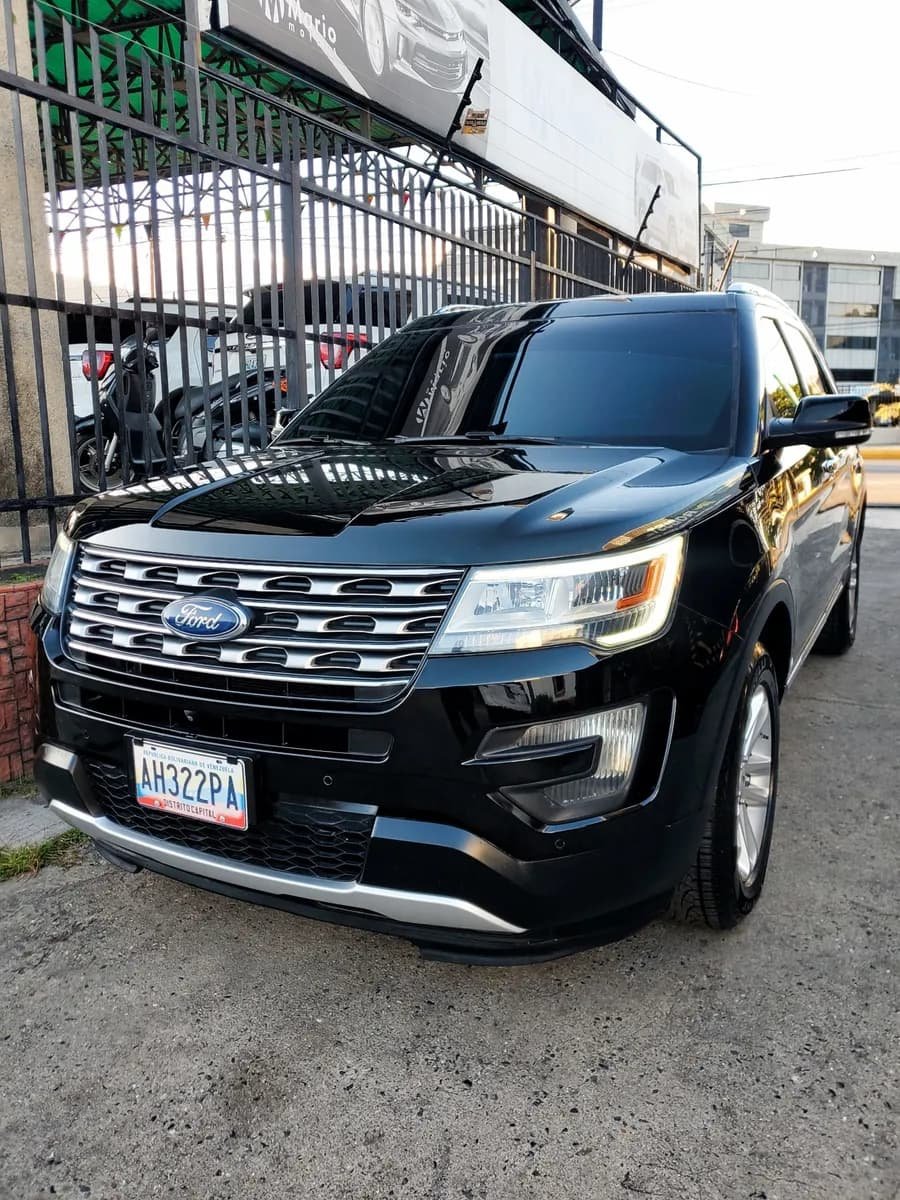 Ford Explorer Limited 2016 Negro