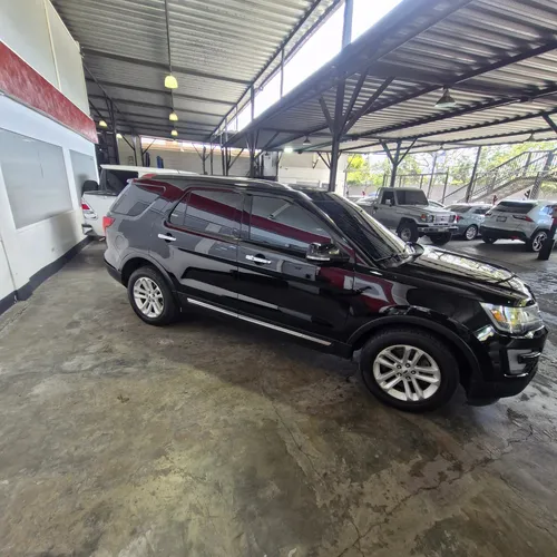 Ford Explorer Limited 2017 Negro Caracas