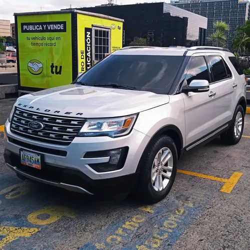 Ford Explorer Limited 2016 Plateado Caracas