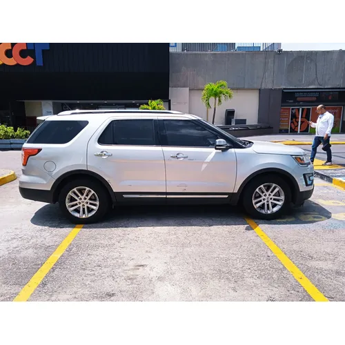 Ford Explorer Limited 2016 Plateado Caracas