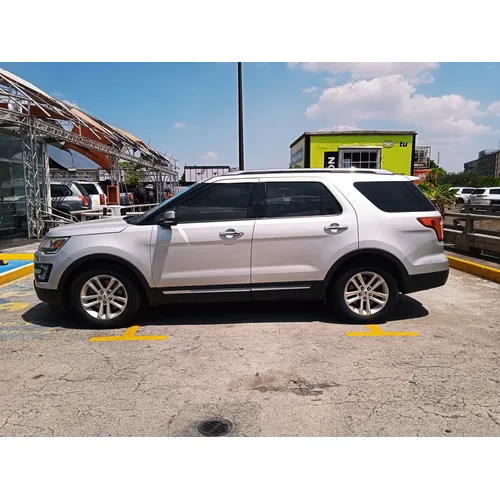 Ford Explorer Limited 2016 Plateado Caracas