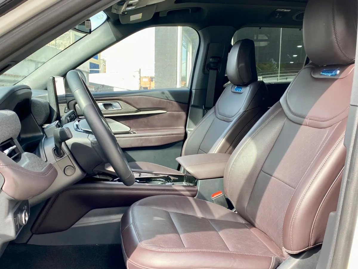 Toyota Explorer Platinum 2025 Blanco Caracas