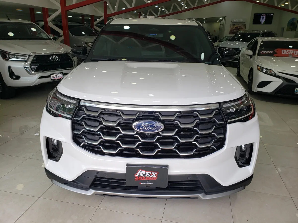 Ford Explorer 2025 Blanco Caracas