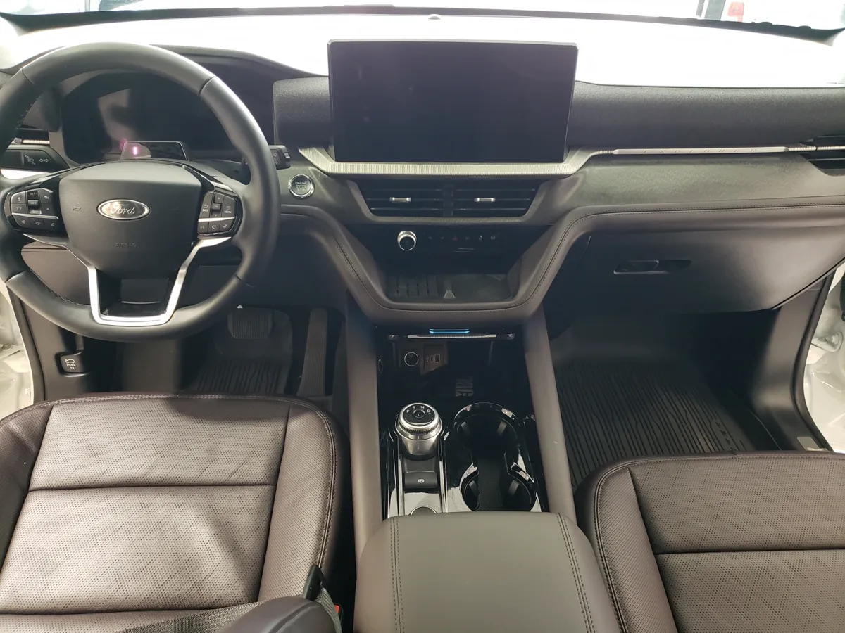 Ford Explorer Platinum suv 2025 blanco6