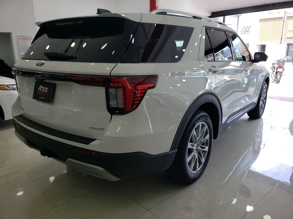 Ford Explorer 2025 Blanco Caracas