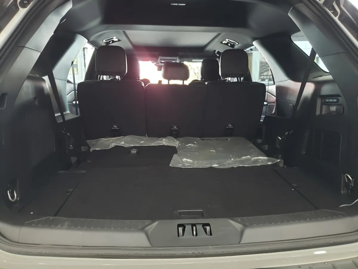 Ford Explorer 2025 Blanco Caracas