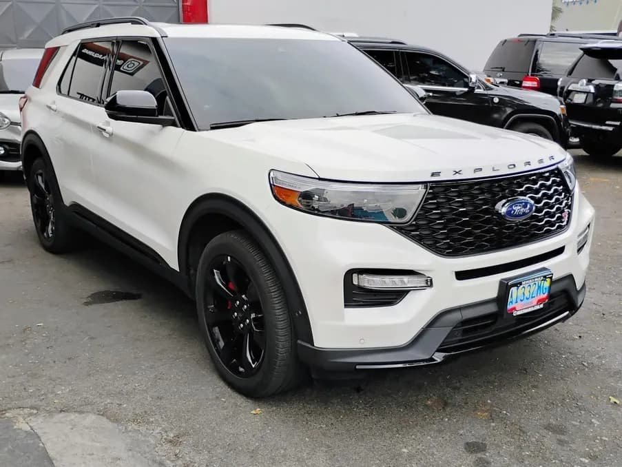 Ford Explorer ST 2023 Blanco