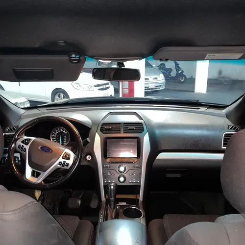 Ford Explorer XLT 2012 Gris Caracas
