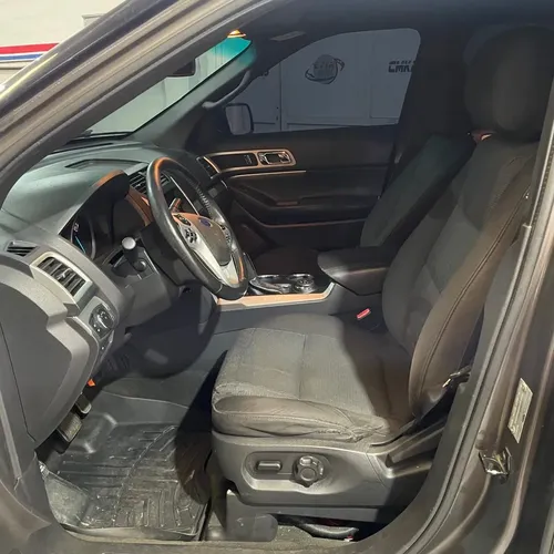 Ford Explorer XLT 2012 Gris Caracas