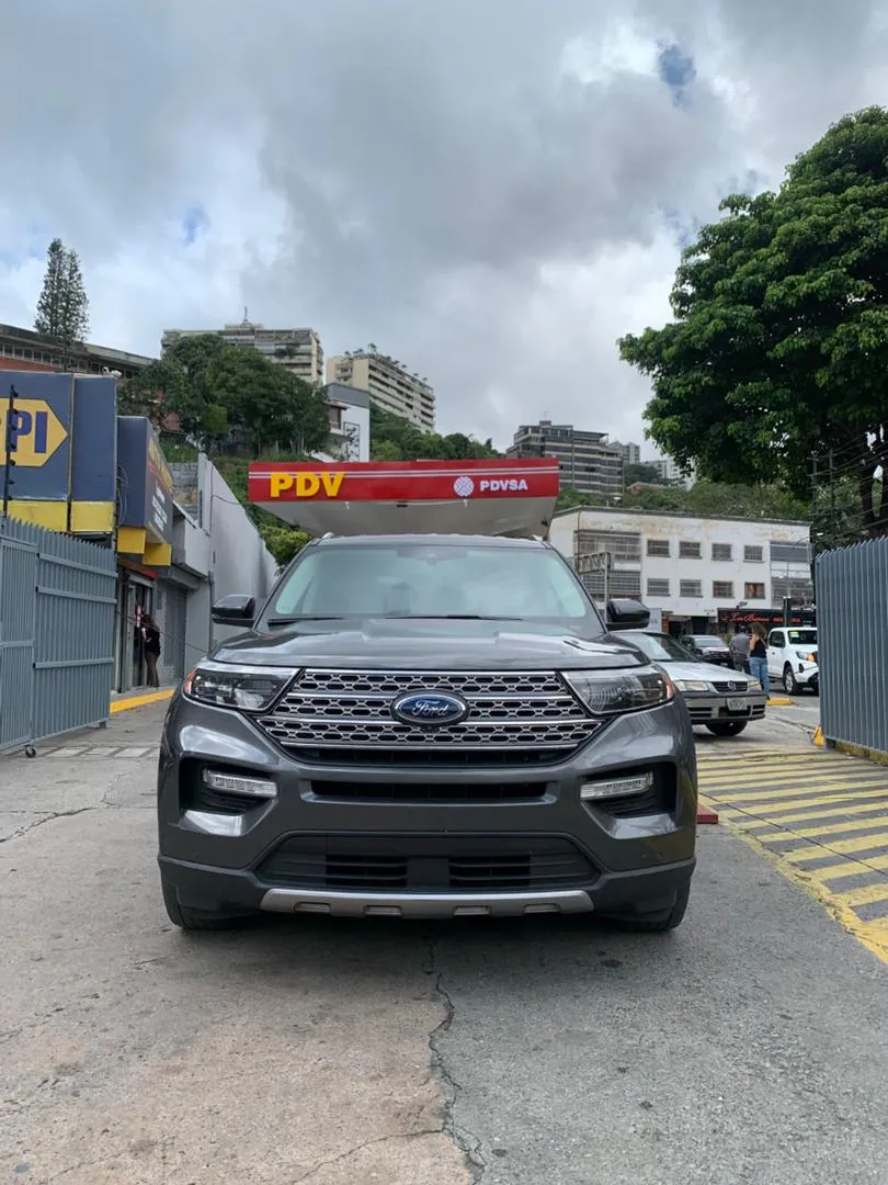 Ford Explorer Limited 2020 Gris Caracas