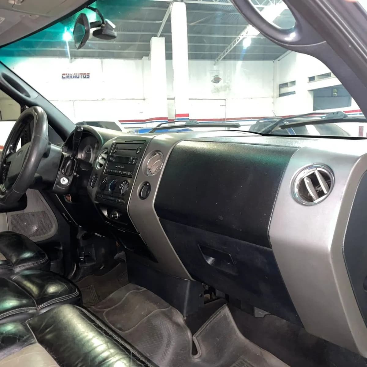 Ford F-150 Año 2006 Plateado