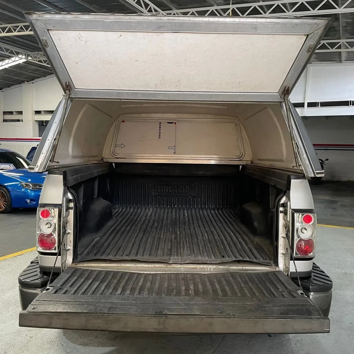 Ford F-150 Año 2006 Plateado