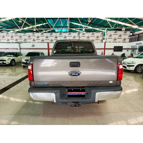 Ford F-250 2011 Gris Caracas