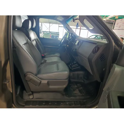 Ford F-350 2013 Gris Caracas