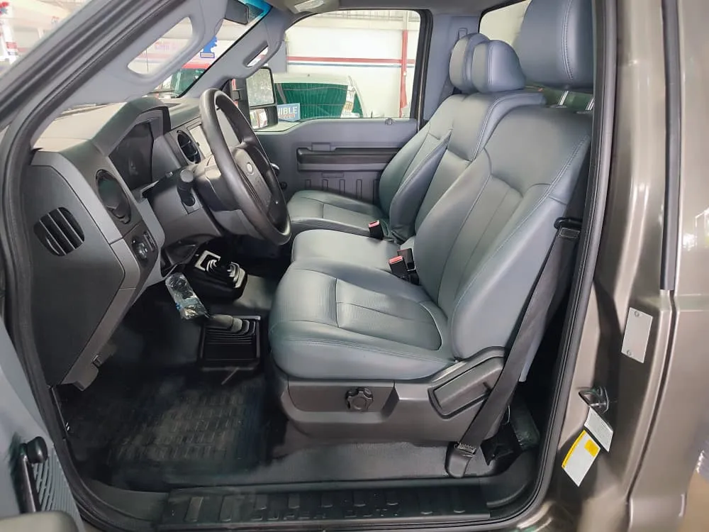 Ford F-350 2013 Gris Caracas