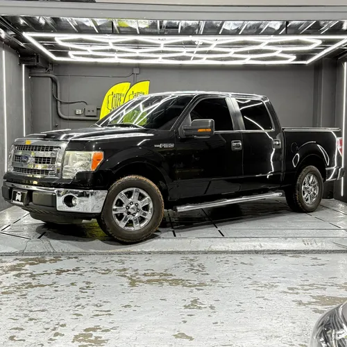 Ford F150 XLT 2014 Negro Caracas