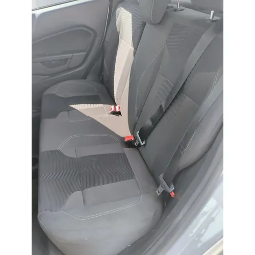 Ford Fiesta Titanium 2017 Plateado Maracay