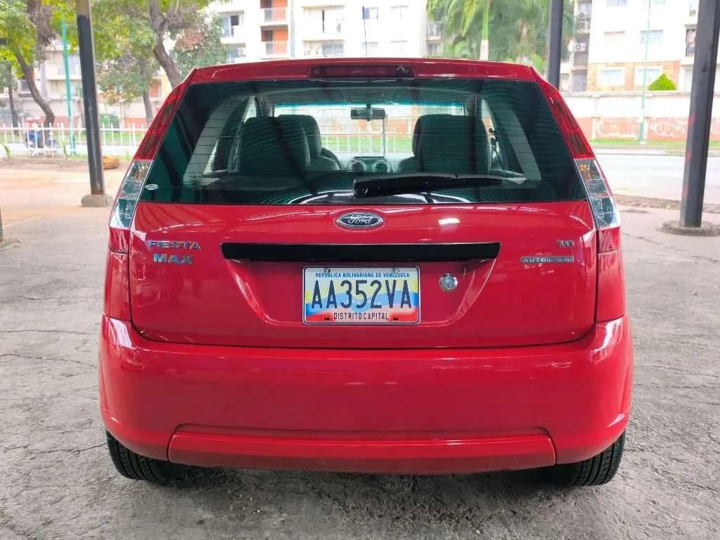 Ford Fiesta Max 2009 Rojo