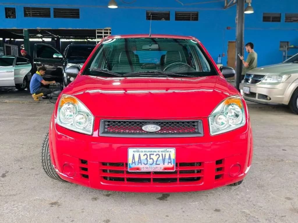 Ford Fiesta Max 2009 Rojo