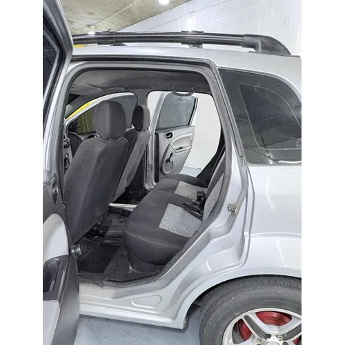 Ford Fiesta 2008 Plateado Caracas