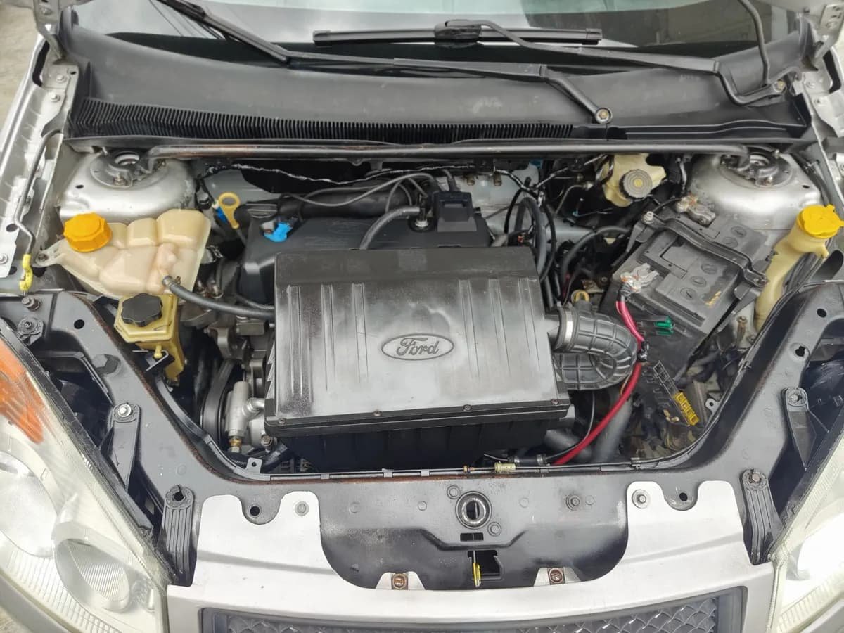 Ford Fiesta Max Automatico 2009 Plateado