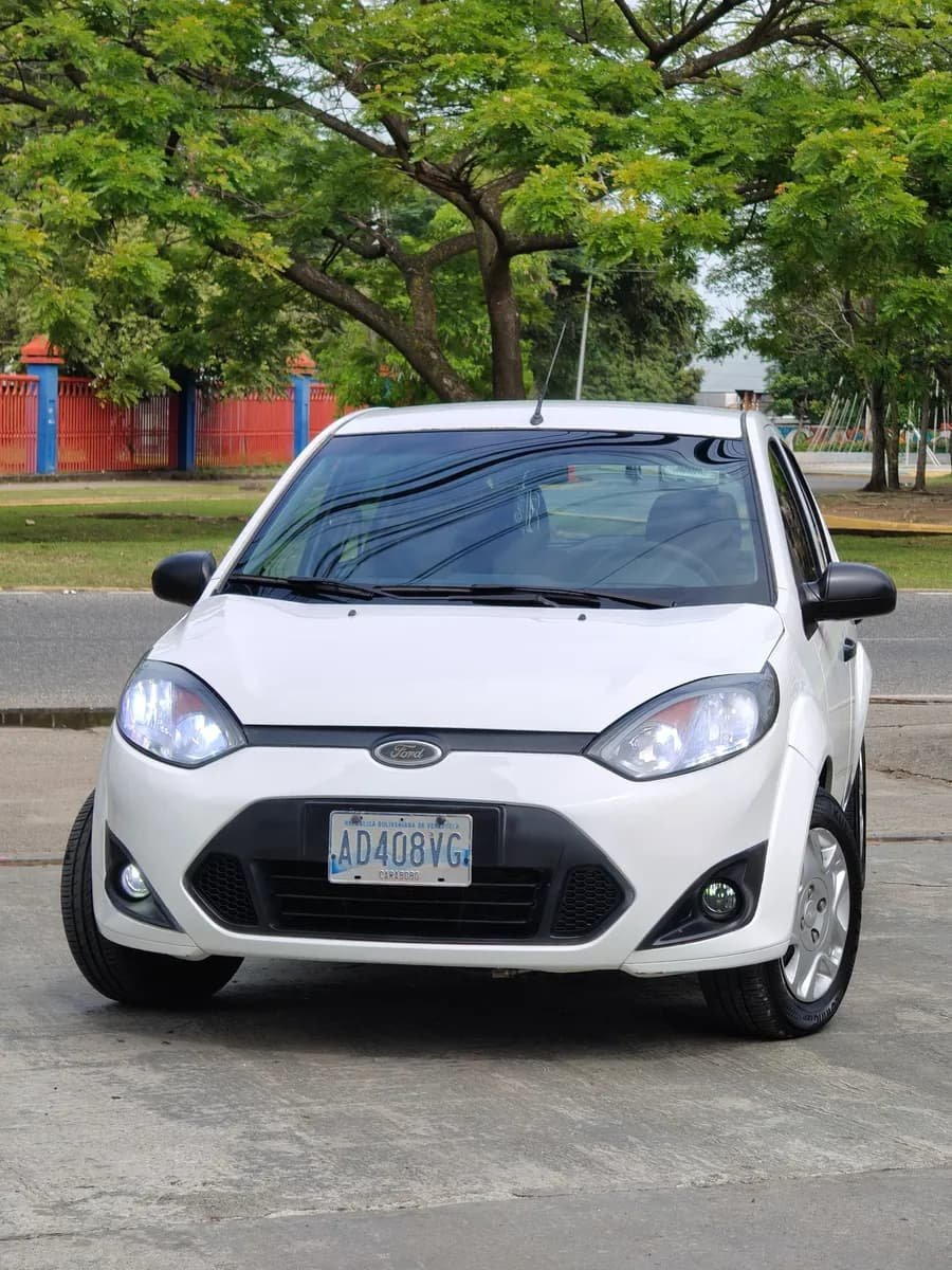 Ford Fiesta Move 2012 Automatico Blanco