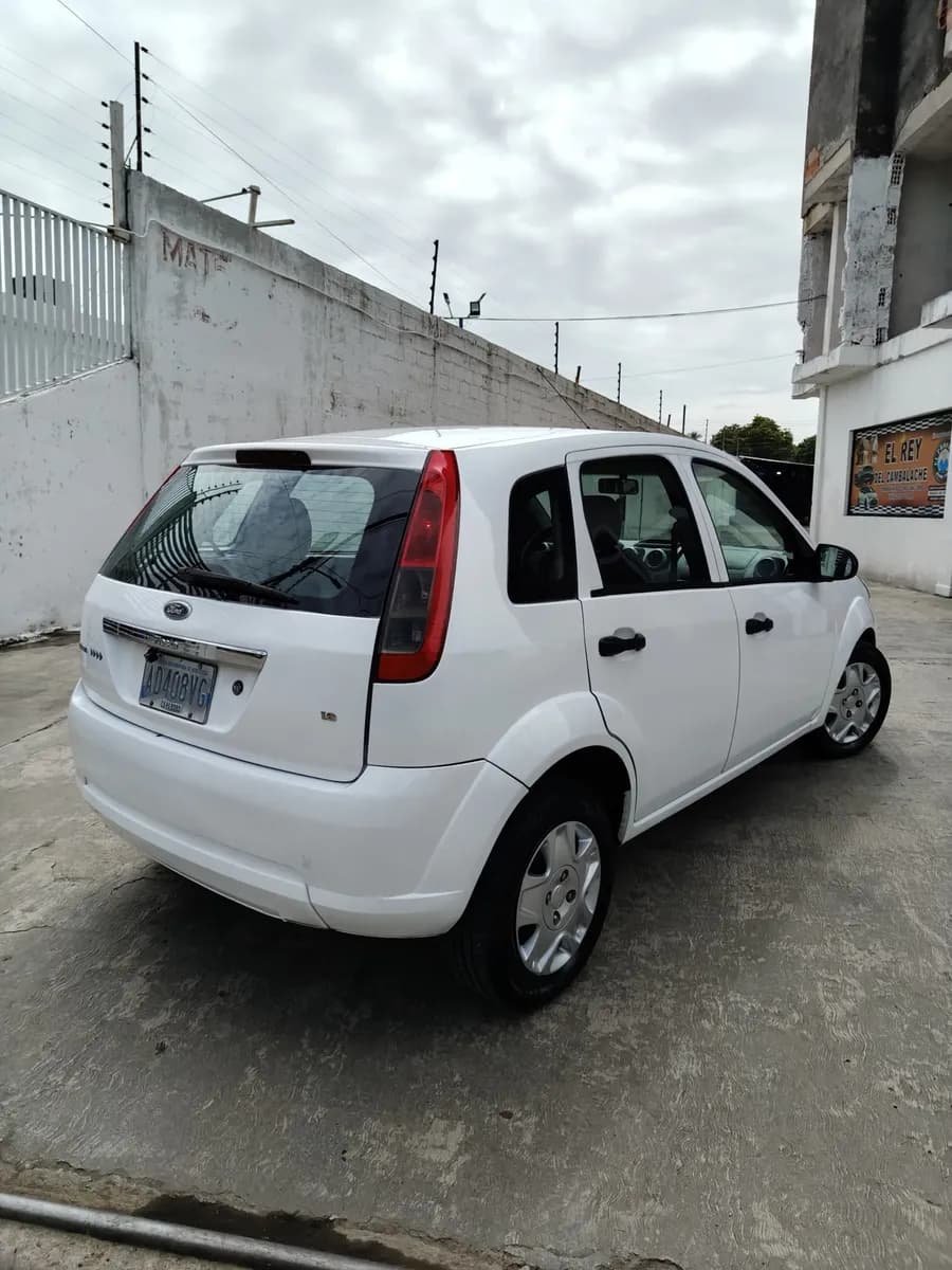 Ford Fiesta Move 2012 Automatico Blanco