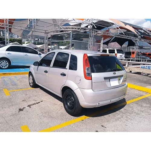 Ford Fiesta 2013 Plateado Caracas