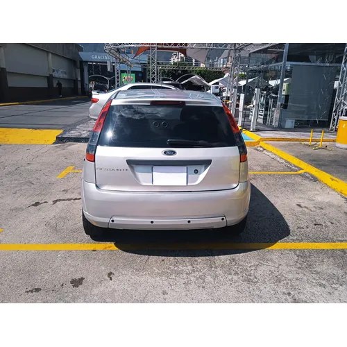 Ford Fiesta 2013 Plateado Caracas