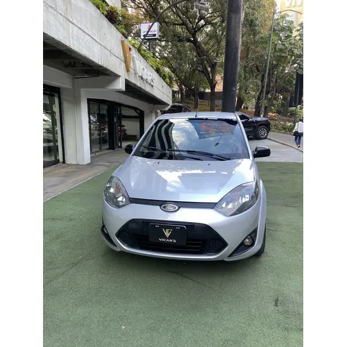 Ford Fiesta 2013 Plateado Caracas