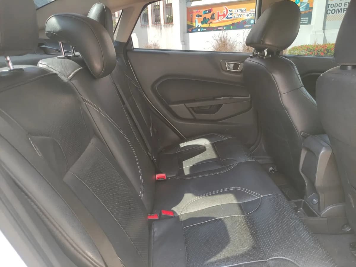 Ford Fiesta Titanium 2014 Blanco