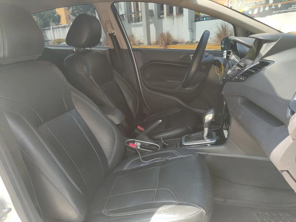 Ford Fiesta Titanium 2014 Blanco