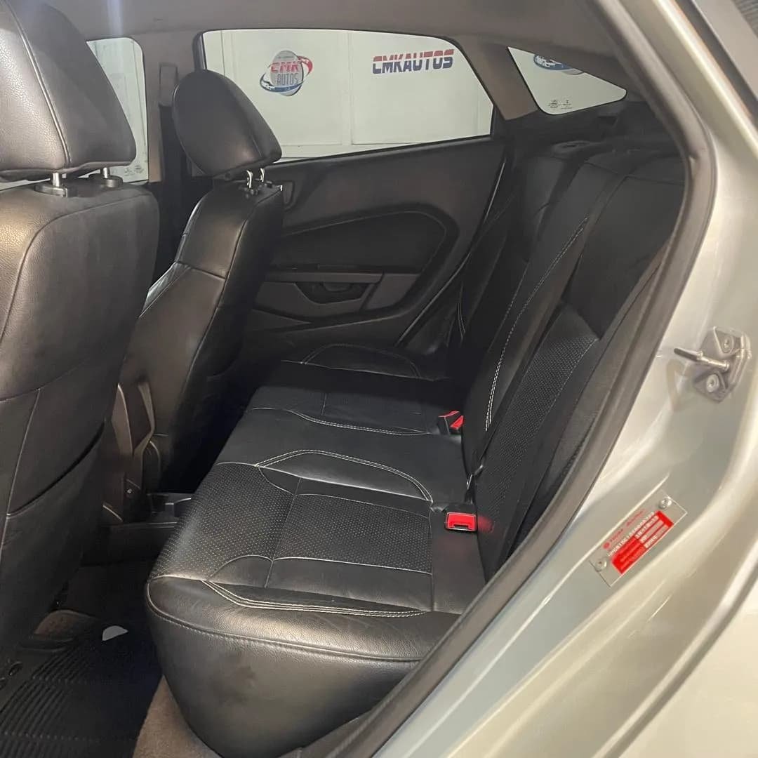 Ford Fiesta Titanium 2014 Plateado