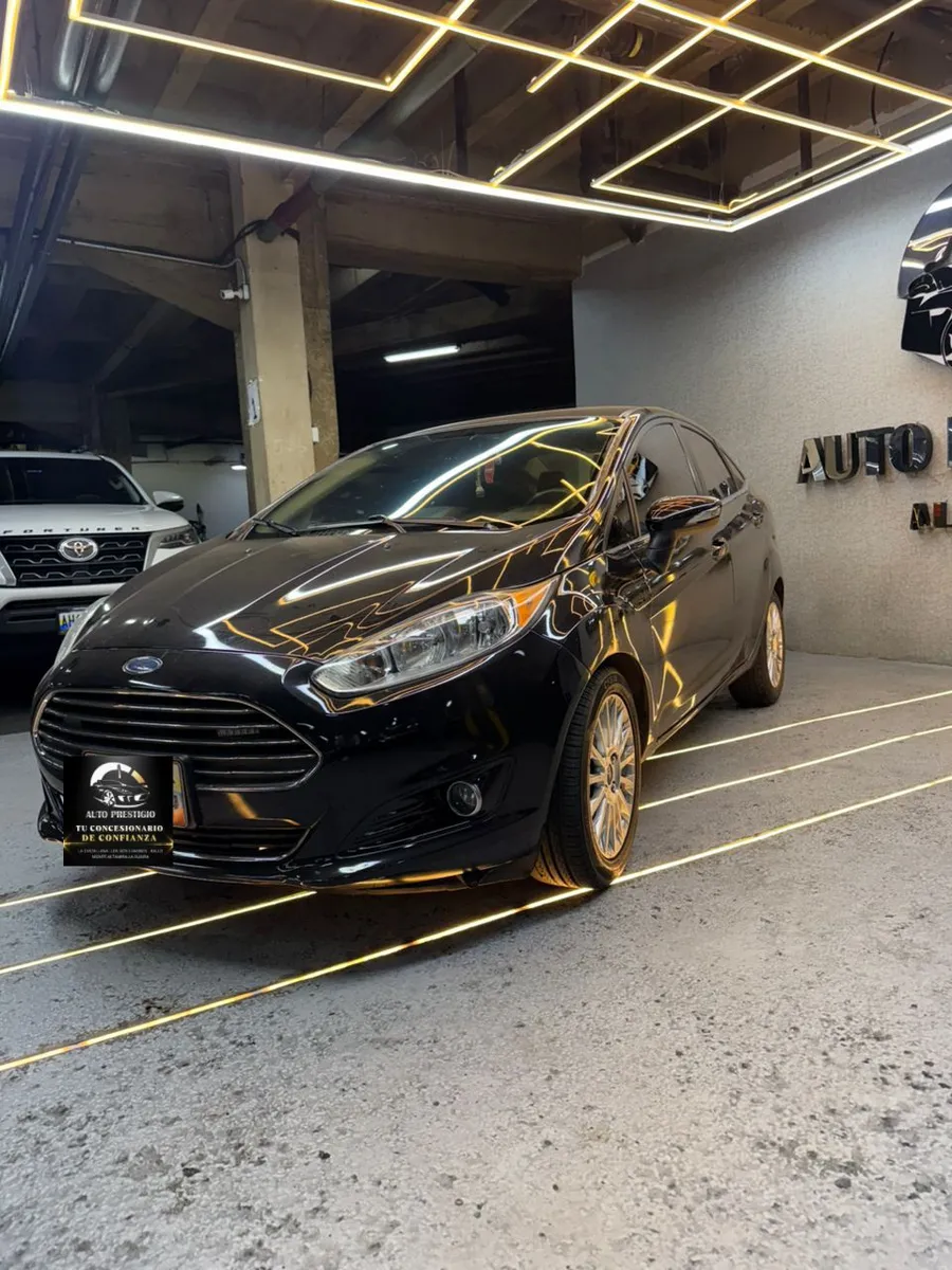 Ford Fiesta Titanium 2014 Negro Caracas